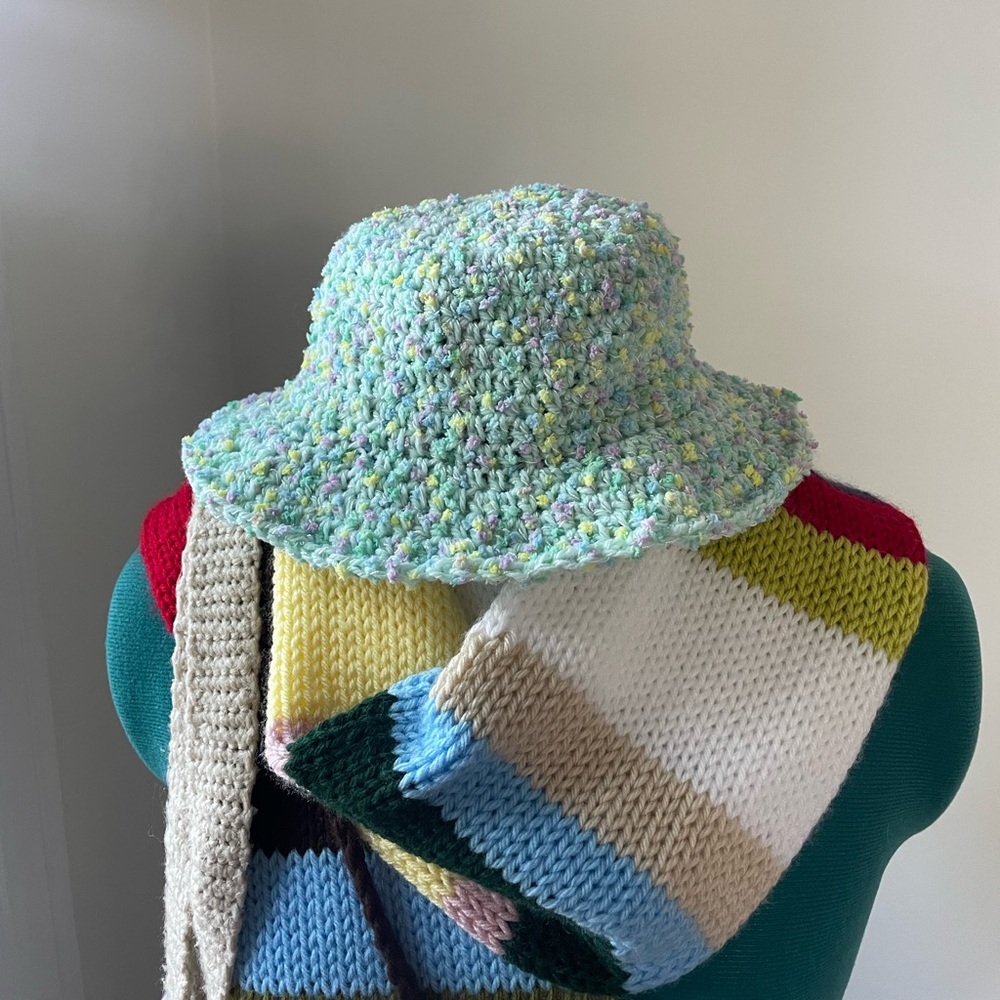 Teal crochet bucket hat🤍✨